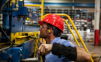 Diari d’Europa #325 – Fortuna che l’industria c’è