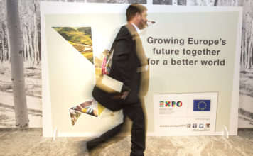 Photographer: Giuseppe Aresu European Union, 2015 Copyright Source: EC - Audiovisual Service