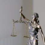 Foto di Tingey Injury Law Firm su Unsplash