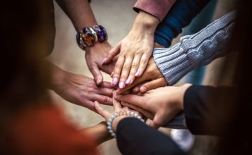 Foto di Bob Dmyt da Pixabay