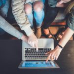 Foto di John Schnobrich su Unsplash