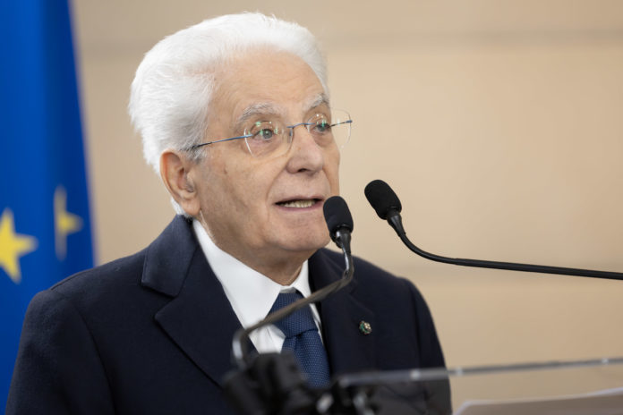 Il Presidente della Repubblica Sergio Mattarella rivolge il suo indirizzo di saluto in occasione della XVII Conferenza delle Ambasciatrici e degli Ambasciatori d’Italia (foto di Francesco Ammendola - Ufficio per la Stampa e la Comunicazione della Presidenza della Repubblica). Fonte Quirinale.it