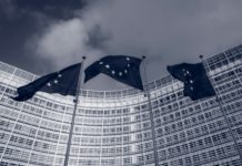 Foto di Christian Lue su Unsplash