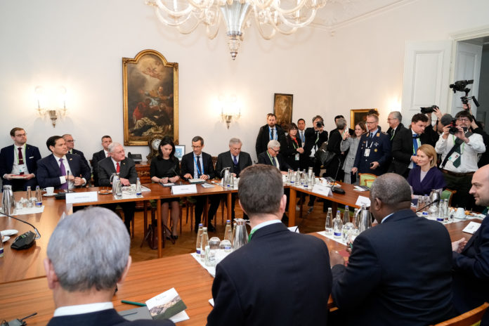 Kaja Kallas partecipa all'incontro dei ministri degli esteri del G7 durante la conferenza sulla sicurezza di Monaco il 15 febbraio 2025, Photographer: Johanna Leguerre, copyright: European Union, 2025, Source: EC - Audiovisual Service.