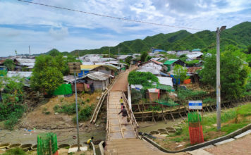 © Masum-al-hasan Rocky / Wikimedia Commons / "Rohingya Refugee Camp 26"