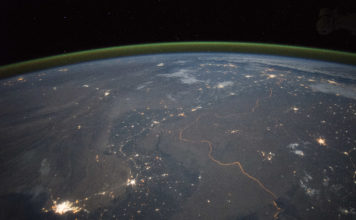India-Pakistan Border at Night, ISS Expedition 45 crew, Public domain, via Wikimedia Commons