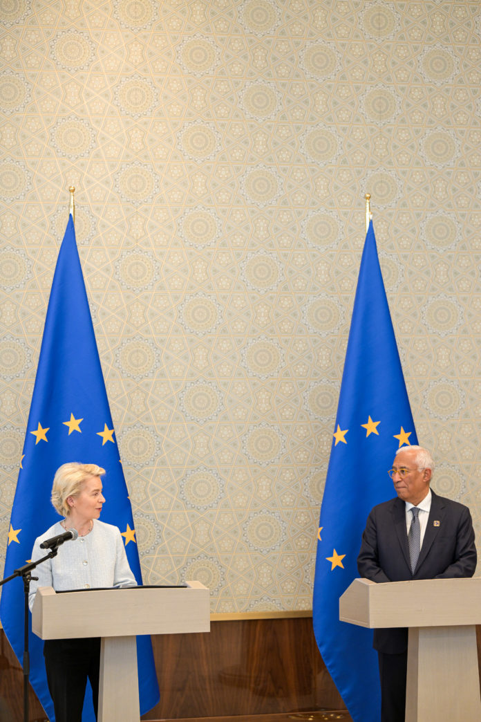 Ursula von der Leyen, presidente della Commissione europea, si è recata a Samarcanda, in Uzbekistan, dove ha partecipato al primo vertice UE-Asia centrale, insieme ad Antonio Costa, presidente del Consiglio europeo, Photographer: Dati Bendo, copyright: European Union, 2025, Source: EC - Audiovisual Service