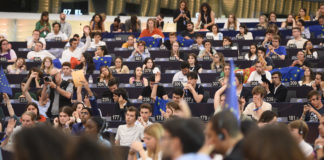 European Youth Event (EYE 2023) - Plenary session, Fotografo: Philippe STIRNWEISS Copyright: © European Union 2023 - Source : EP Termini d'uso: Identification of origin mandatory