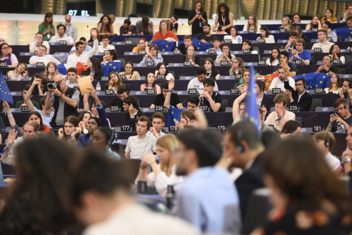 European Youth Event (EYE 2023) - Plenary session, Fotografo: Philippe STIRNWEISS Copyright: © European Union 2023 - Source : EP Termini d'uso: Identification of origin mandatory