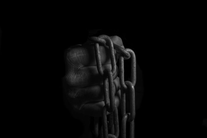Foto di Frank Tunder su Unsplash