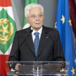 Intervento del Presidente Mattarella in occasione dell’incontro con i componenti dell’Associazione Stampa Parlamentare per la consegna del Ventaglio Palazzo del Quirinale, 30/07/2025 (II mandato) Il Presidente Sergio Mattarella rivolge il suo indirizzo di saluto in occasione dell'incontro con i componenti dell’Associazione Stampa Parlamentare, i Direttori dei quotidiani e delle agenzie giornalistiche e i giornalisti accreditati presso il Quirinale per la consegna del Ventaglio da parte dell’Associazione Stampa Parlamentare. Copyright: Quirinale.it.
