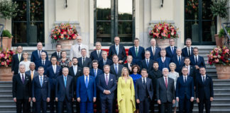 Vertice NATO del 2025: Il Vertice NATO è un incontro dei capi di Stato e di governo dei 32 paesi membri della NATO, dei paesi partner e dell'Unione europea, e si è tenuto a L'Aia, Paesi Bassi, il 24 e 25 giugno 2025. È la prima volta che i Paesi Bassi ospitano un vertice della NATO. Bart Maat / Ministry of Foreign Affairs of the Netherlands / Wikimedia Commons