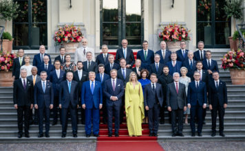 Vertice NATO del 2025: Il Vertice NATO è un incontro dei capi di Stato e di governo dei 32 paesi membri della NATO, dei paesi partner e dell'Unione europea, e si è tenuto a L'Aia, Paesi Bassi, il 24 e 25 giugno 2025. È la prima volta che i Paesi Bassi ospitano un vertice della NATO. Bart Maat / Ministry of Foreign Affairs of the Netherlands / Wikimedia Commons