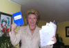 Presentazione di Europass da parte di Viviane Reding, membro della Commissione Europea, nel 2004. "Viviane Reding, membro della CE responsabile per l'istruzione e la cultura, ha tenuto una conferenza stampa su euro pass: un nuovo strumento per migliorare il riconoscimento delle qualifiche e delle competenze nel l'Europa allargata." Copyright: European Communities, 2004, Source: EC - Audiovisual Service