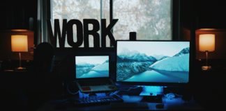 Foto di Patrick Tomasso su Unsplash