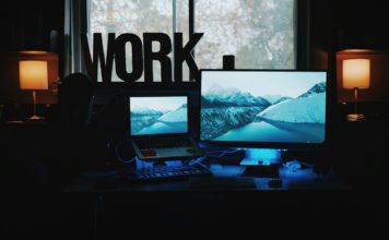 Foto di Patrick Tomasso su Unsplash