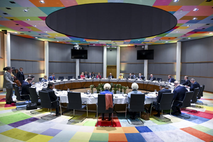 Roundtable (Euro Summit), Copyright: European Union. Event: European Council - October 2025.