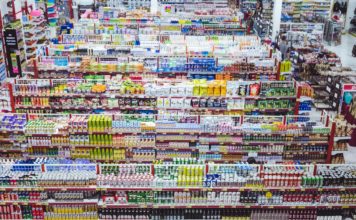 Agenda dei consumatori 2030: l’ambizioso piano della Commissione Europea per proteggere i consumatori Foto di Bernard Hermant su Unsplash