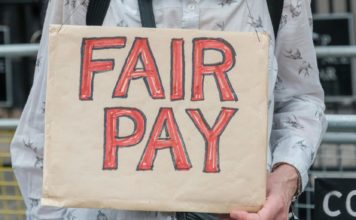 Foto di Ehimetalor Akhere Unuabona su Unsplash