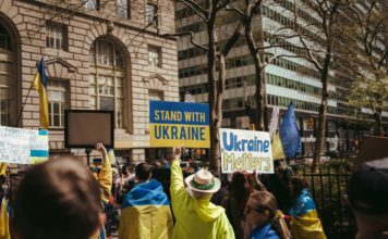 6 miliardi di Euro per Kyiv: l’UE alza il livello del sostegno finanziario Foto di Lerone Pieters su Unsplash