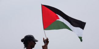 Foto di Ronit Shaked su Unsplash