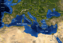 Lancio a Barcellona del Patto per il Mediterraneo Eric Gaba (Sting - fr:Sting), Public domain, via Wikimedia Commons