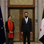 Ahmad al-Shara e Hadja Lahbib (Commissario europeo per la cooperazione internazionale, gli aiuti umanitari e la risposta alle crisi) © European Union, 2025, CC BY 4.0 , via Wikimedia Commons