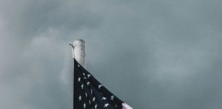 Foto di Elina Emurlaeva su Unsplash