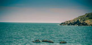 UE e partner uniti contro il traffico di migranti Foto di Jametlene Reskp su Unsplash
