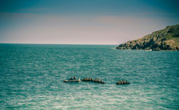 UE e partner uniti contro il traffico di migranti Foto di Jametlene Reskp su Unsplash