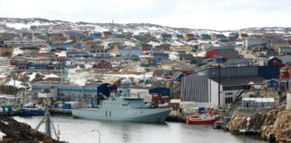 Foto di 66 north su Unsplash