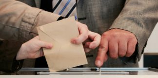 Foto di Arnaud Jaegers su Unsplash