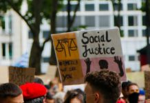 20 febbraio, Giornata mondiale della giustizia sociale Foto di Malu Laker su Unsplash