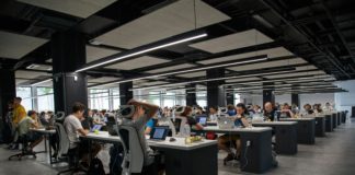 Foto di Alex Kotliarskyi su Unsplash