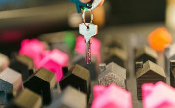 Foto di Jakub Żerdzicki su Unsplash