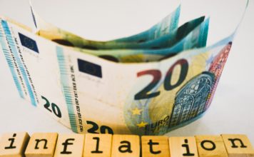 Foto di Paul-Christian M su Unsplash