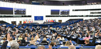 Parlamento europeo: il resoconto della plenaria del 15-18 giugno 2026 EP Plenary session - Voting session Reference: EP-189907E Photographer: Christian CREUTZ Copyright: © European Union 2025 - Source : EP