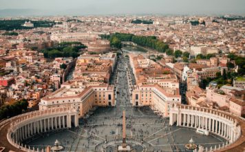 Foto di Caleb Miller su Unsplash