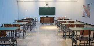 Abbandono scolastico precoce: le percentuali si riducono e l’Europa si avvicina all’obiettivo per il 2030 Foto di Ivan Aleksic su Unsplash