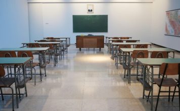 Abbandono scolastico precoce: le percentuali si riducono e l’Europa si avvicina all’obiettivo per il 2030 Foto di Ivan Aleksic su Unsplash