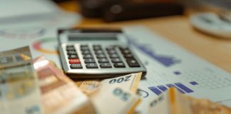 Cambiano le regole sulla trasparenza salariale Foto di Jakub Żerdzicki su Unsplash