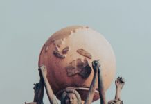 24 giugno, giornata internazionale delle donne in diplomazia Foto di Roman Petrov su Unsplash