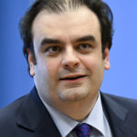Il ministro delle finanze greco propone una nuova risorsa propria dell’UE per il prossimo QFP © European Union, 1998 – 2026, Attribution, via Wikimedia Commons