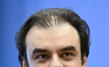 Il ministro delle finanze greco propone una nuova risorsa propria dell’UE per il prossimo QFP © European Union, 1998 – 2026, Attribution, via Wikimedia Commons