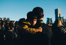 Migranti nell’UE: invasori e invasati Foto di Joseph Lockley su Unsplash
