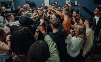 12 Agosto: Giornata internazionale della gioventù Foto di S. H. Gue su Unsplash