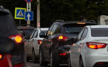 Sul bollo auto manca il bollo dell’Unione Europea Foto di Kathy su Unsplash