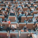 Non si finisce mai di imparare: l’educazione permanente come politica prioritaria Foto di Mikael Kristenson su Unsplash