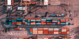 Rivoluzione doganale nell’UE: più controlli sull’e-commerce Foto di Renaldo Matamoro su Unsplash