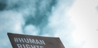 Il Premio Václav Havel 2026 conferito a Nasrin Sotoudeh, avvocata per i diritti umani iraniana Foto di Christian Lue su Unsplash